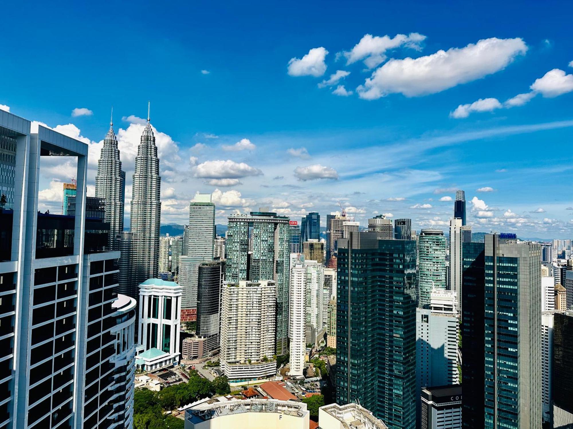 The Platinum Kuala Lumpur By Cozy White Apartamento Exterior foto
